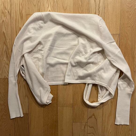 Neiwai white ballet cardigan - Picture 3 of 4